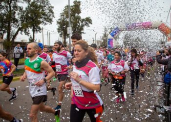 Más de 2.500 atletas participaron de la Carrera de Quilmes