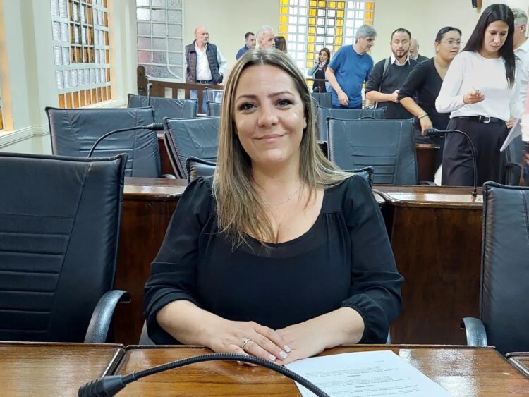 Anabella Ron