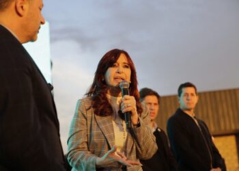 Sin mención a la interna, CFK centró sus críticas en la economía de Milei