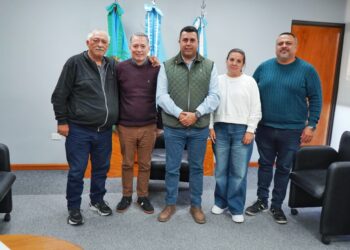 Gray se reunió con representantes de la Uocra Monte Grande