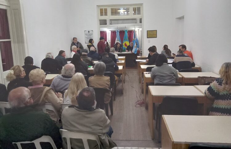 El Concejo aprobó una nueva suba de tasas para Aysa y Edesur