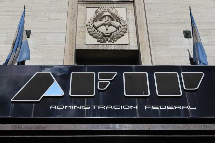 Cierre de la AFIP: “De ninguna manera los trabajadores cobran los sueldos que circularon”