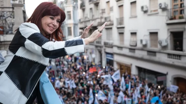 CFK al PJ: cómo jugaron los intendentes en el operativo clamor