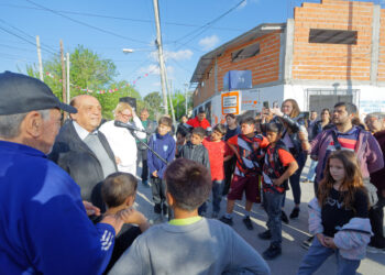 Mussi inauguró obras de pavimento