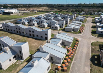 Avanza la construcción de 300 viviendas en el barrio Kennedy Norte