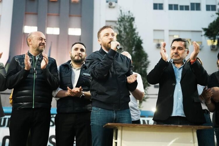 Otermín y Molea participaron de la Clase Abierta de la UNLZ en la Plaza Grigera