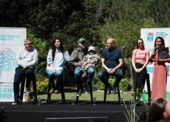 Otermín y Vilar presentaron el programa Lomas Recicla en Comunidad