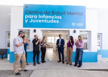 Julián inauguró un centro de Salud Mental en Chingolo