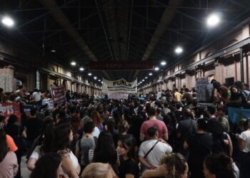 Estudiantes toman la UNLa contra el veto de Milei