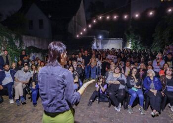 Mayra: “Que Kicillof hable con Quintela, que es su candidato a presidente del PJ y le diga que acompañe a Cristina”