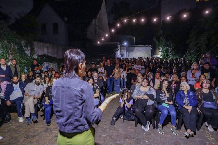 Mayra: “Que Kicillof hable con Quintela, que es su candidato a presidente del PJ y le diga que acompañe a Cristina”