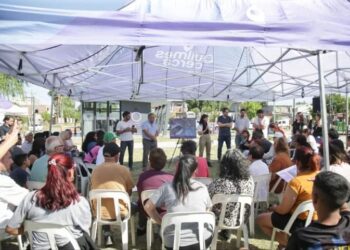 Se anunciaron las obras de un nuevo polideportivo y asfaltos en Quilmes oeste