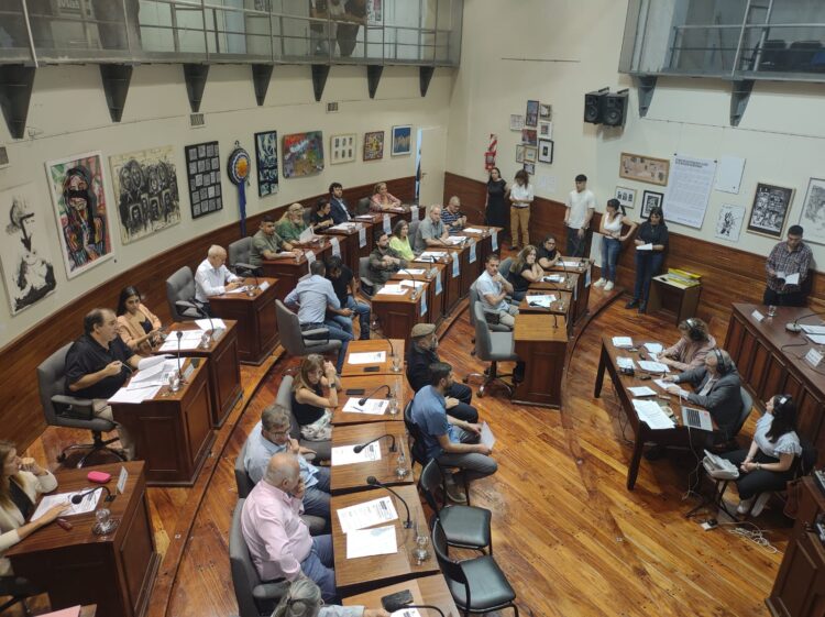 Aprobaron la preparatoria para el aumento de tasas