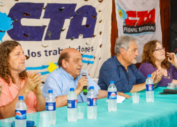 Juan José Mussi se reunió en Berazategui con las dos CTA y llamó a la unidad