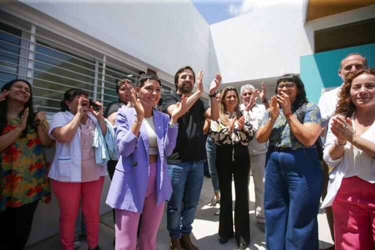 Mayra y Kreplak recorrieron las obras del nuevo centro comunitario de salud mental