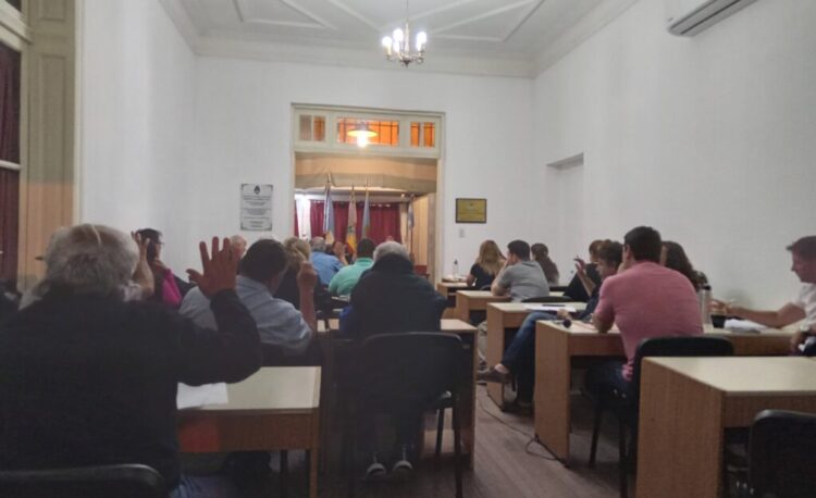 Esteban Echeverría Aumento de tasas