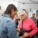 Mayra Mendoza acompañó a jubilados en una protesta frente al PAMI Quilmes