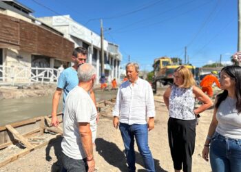 Cascallares paso bajo vías longchamps