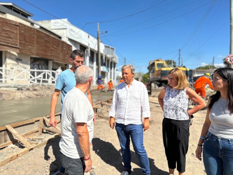 Cascallares paso bajo vías longchamps