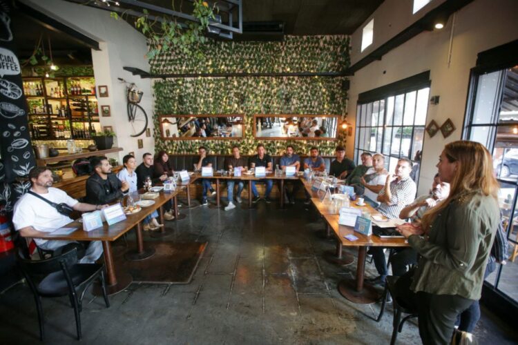 Mayra comerciantes Quilmes