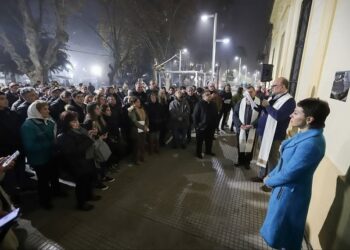 Mayra junto a los Obispos inauguraron el nuevo pasaje “Papa Francisco”