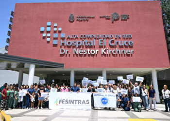 Protesta en el Hospital el Cruce: “24 Horas x Salarios Dignos”