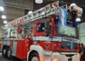 Lanús entregó un nuevo hidroelevador a los Bomberos Voluntarios