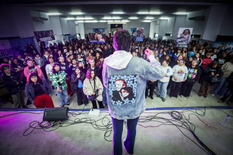 Mayra Mendoza: “No hay posibilidad que gobierne el peronismo si Cristina no está en Libertad”